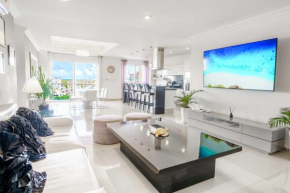 Three-Bedroom Apartment - The Castle III